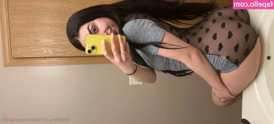 sweetiegraphitti [ sweetiegraphitti-1 ] - I'll use you like this fleshlight later
