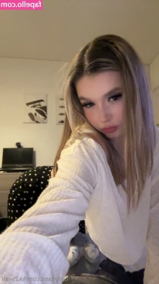 kk2sexii - Unlock a video in your dms for a FREE pussy pic