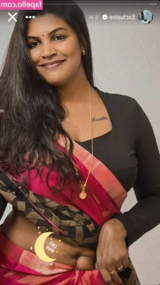reshma_rechu [ reshma-rechu ] - Bow to your Goddess  Neal at my feet  Kiss them