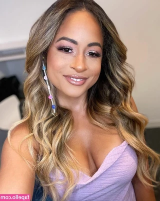 Kayla Braxton [ kayla-braxton ] - Safari girl