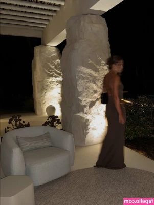 Alexia Putellas [ alexia-putellas ] - Love this Shiny Skirt I love that you can see the reflection of the
