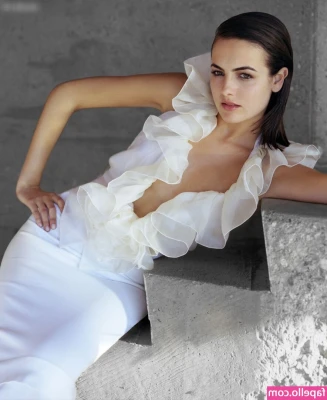 Camilla Belle [ camilla-belle ] - Just laying here waiting for you x