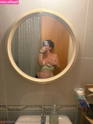diekleinelaura [ diekleinelaura-1 ] - Fatty for sure