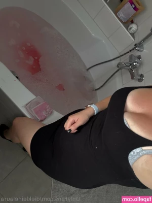 diekleinelaura [ diekleinelaura-1 ] - Yummy 🤤