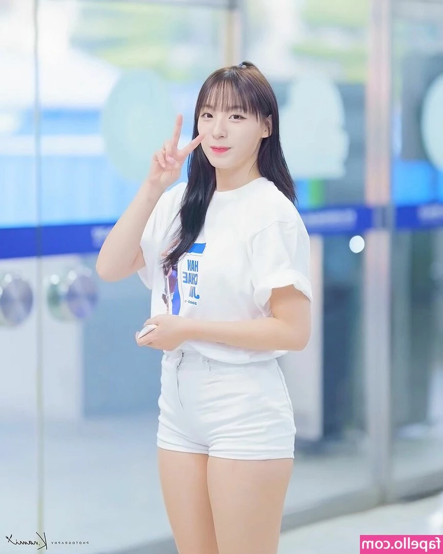 Ha Ji Won [ ha-ji-won ] - LOOK AT THE 🍑 ON THIS GODDESS 🥵🥵 I THINK I'M IN LOVE 🥰 