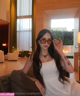 olivia_brielle [ olivia-brielle-1 ] - She s a 10  and a real 1