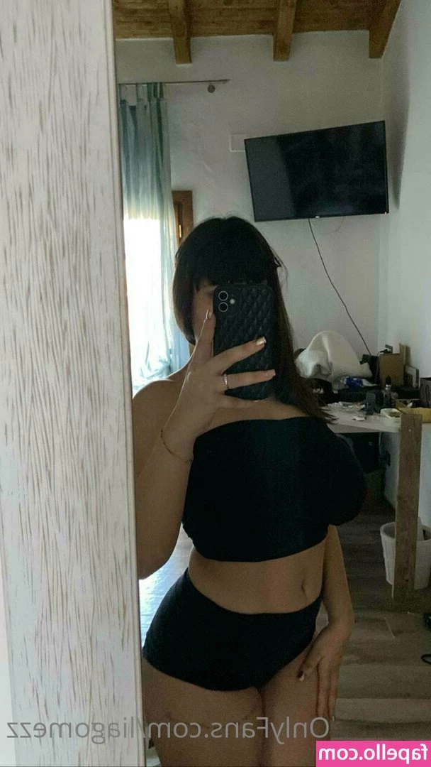 liagomezzz - Let s be honest  i think we all love it