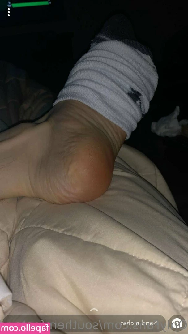 southernfeetandtickling - Stream started at 09 25 2024 10 30 pm  Weekly Livestream    So much
