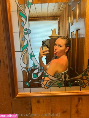 scarlettsagex - Lick them clean  please
