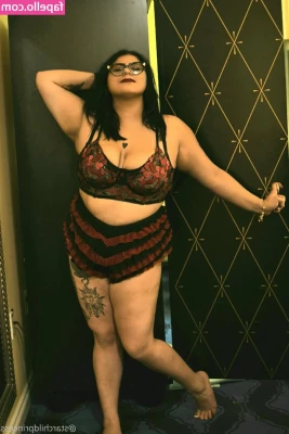 moodymusings - he said he got horny at the gym looking at me so i invite le him over