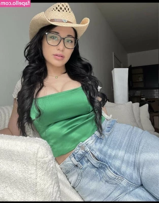 f1elly - Admiring you😍 part 1