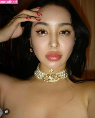 Hzk0207 - best cleavage video yet dropping in your dms tonight love . 🫣🍒
