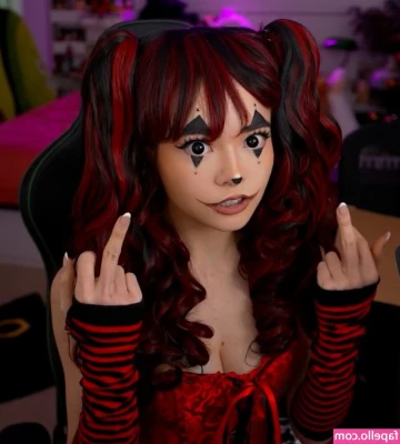 itskatchii [ itskatchii-15 ] - 📸 Look at the mess I just made 🥺 Tip $8 to see how 😅