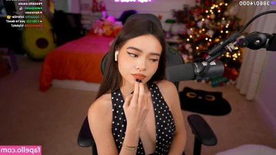 itskatchii [ itskatchii-15 ] - Oh my God you guys I won last night!!!  I actually won so I