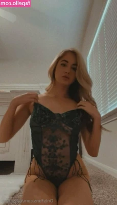 cassidycoxx - Oooo fuck me    I fell over     Happy Wednesday people
