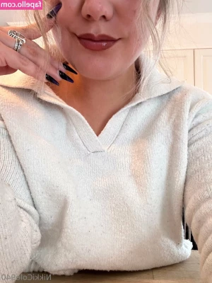 nikkicole940 - OF is down and kicked me off my live so I’ll be on again Wednesday!