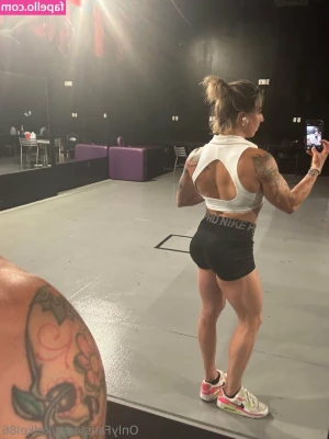 kelkel86 - Booty games 🍑💦 Are you a big fan of big butts? Vote below and