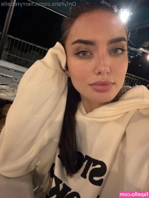 cherryrebelle [ cherryrebelle-17 ] - my meds are giving me HONKERS