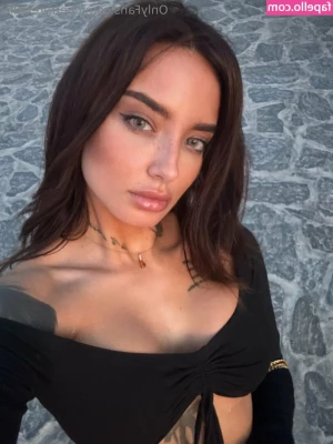 cherryrebelle [ cherryrebelle-17 ] - Te apetece un poquito de mi coño?🤭🙊