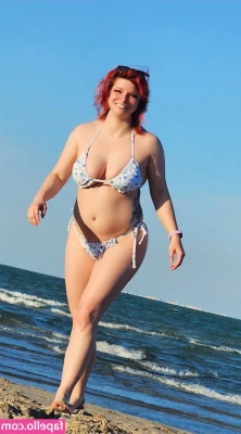 Accent Kisses [ accent-kisses-11 ] - Nude Beach Lit