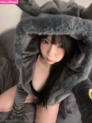aryminh [ aryminh-7 ] - Happy Monday! How cute is this top a fan bought me?   If you want to