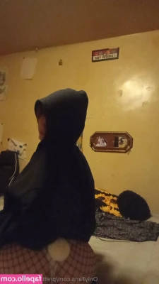 imprettydeadgirl - Make sure to check your messages from me at 6 30pm CST  I ll be