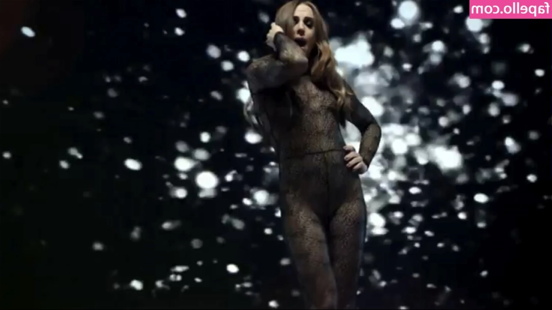 Melanie C [ melanie-c ] - I love being naked  I m a free spirit