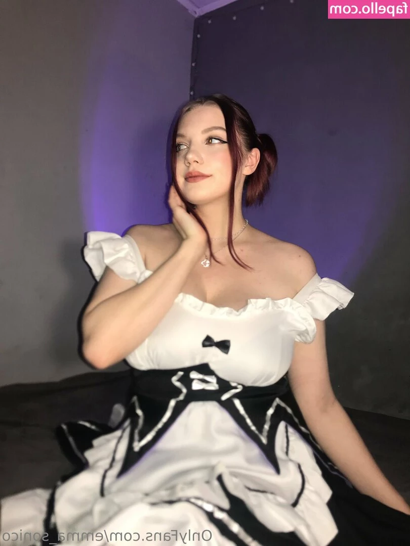 emma_sonico [ emma-sonico ] - My skills include big titty juggling 😊💋