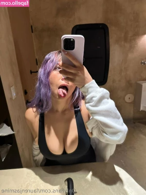 laurenjasmine [ laurenjasmine-3 ] - Playing in my panties always makes me soooo horny 🙈💗