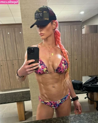 Natalie Eva Marie [ natalie-eva-marie ] - It's Saturday , it's time to do all those chores .... OOoops no ,