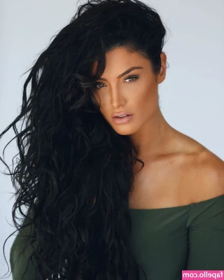 Natalie Eva Marie [ natalie-eva-marie ] - Use me (as your phone background)