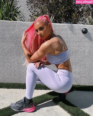 Natalie Eva Marie [ natalie-eva-marie ] - New Video! -- "Lavender Leisure" -- Runtime: 10:46 minutes -- Price: