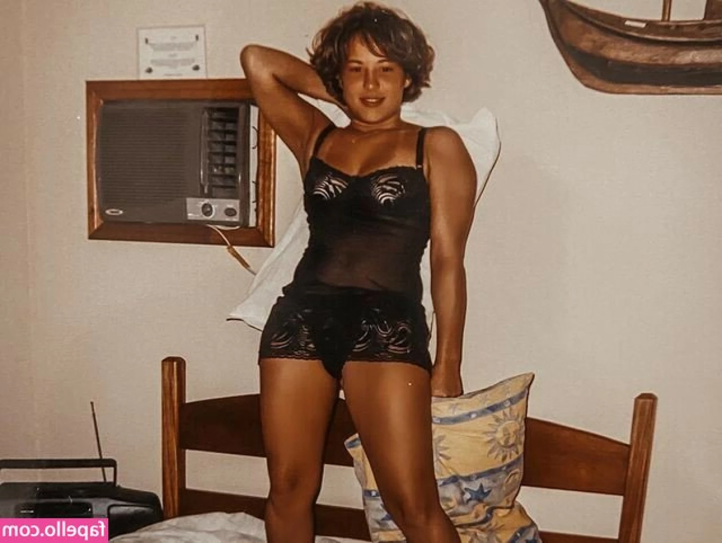 Cassiana Abraham Costa [ cassiana-abraham-costa ] - Definitely on the naughty list