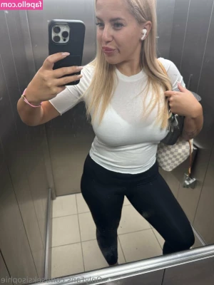seksisophie - The fact that you can see my boobs from the back... what am I gonna