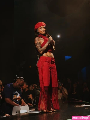 Kehlani - It's #lucymuseminutenews and #keepwarmnudies33