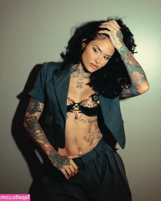 Kehlani - What shall we do on a rainy night and have to stay in???