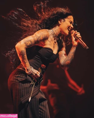 Kehlani - for my feet fans yes thats my cum on his shorts