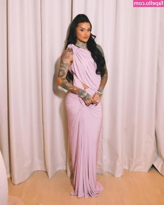 Kehlani - Does this angle make my butt look BIG