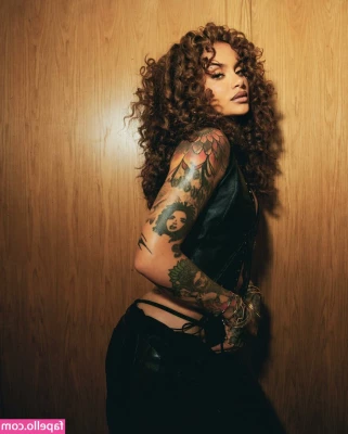 Kehlani - Would you like to take off my panties
