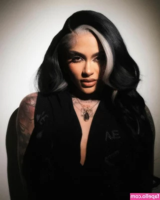 Kehlani - There's something UNFORGETTABLE waiting for you in your DMs, my