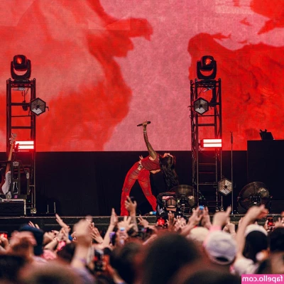 Kehlani - Mav made me get down on my knees and beg for his cock before he would