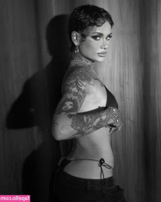 Kehlani - Happy Titty Tuesday    -   -