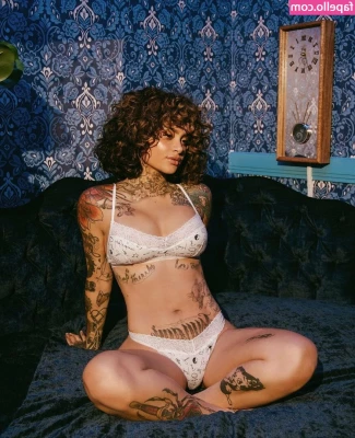 Kehlani - I feel so naughty today 👅 and u?