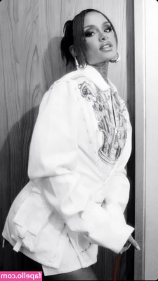 Kehlani - I need someone to take this towel away and massage these