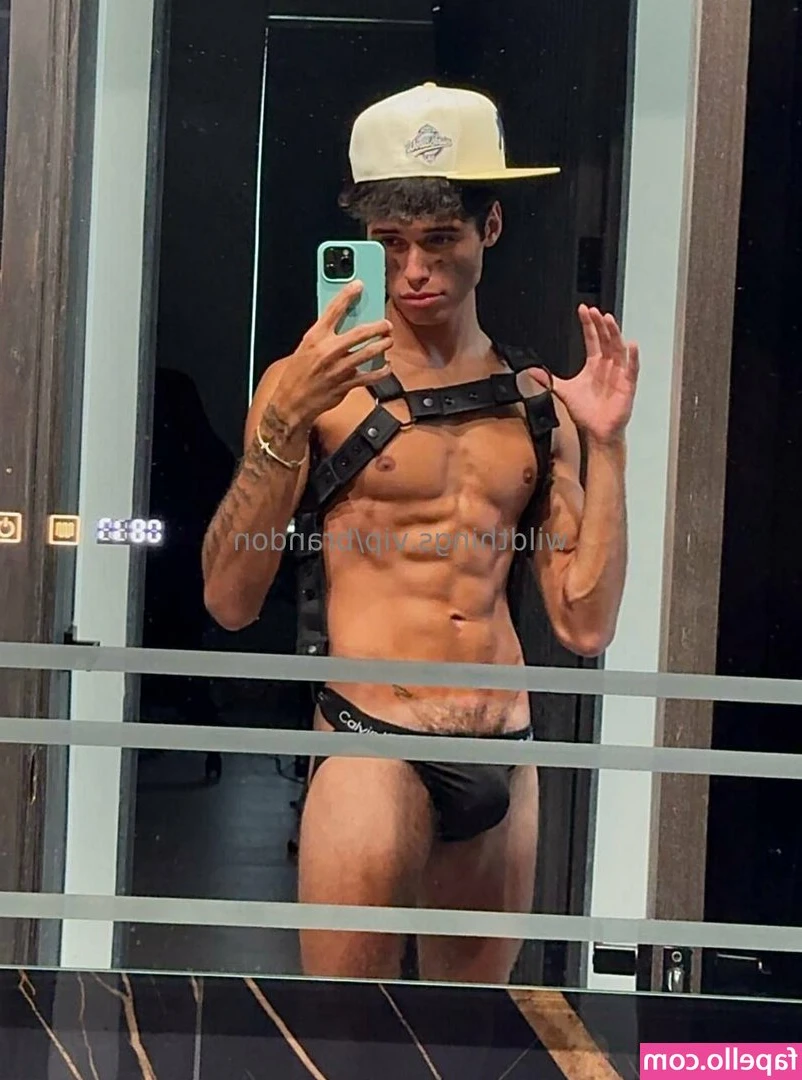 brandoncardoso [ brandoncardoso-3 ] - Just a straight forward jerking off cumshot vid this time. Sometimes