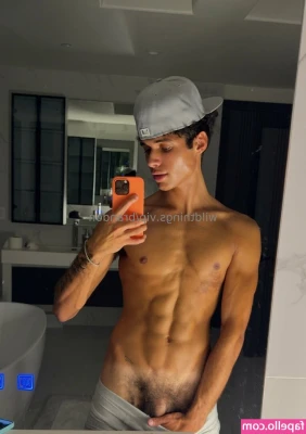 brandoncardoso [ brandoncardoso-3 ] - I wish you were here to play with my huge tits 🤭 could I borrow