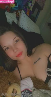 monicamillion - 5 min long titty fuck vid 😏😈😛 and a couple pics of me with