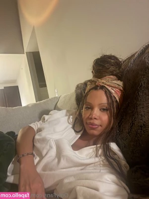 ms.jade26 [ ms-jade26-1 ] - I might look pretty in pink but I look even hotter once I'm out of it