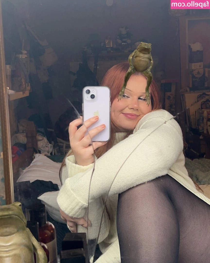 Taylor Hutchings [ taylor-hutchings ] - wishing that this was you fucking me instead of a toy 😭🥺💦