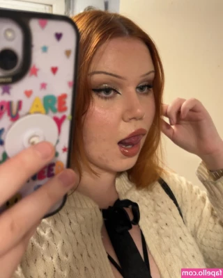 Taylor Hutchings [ taylor-hutchings ] - Will you press me to this bed?🥵